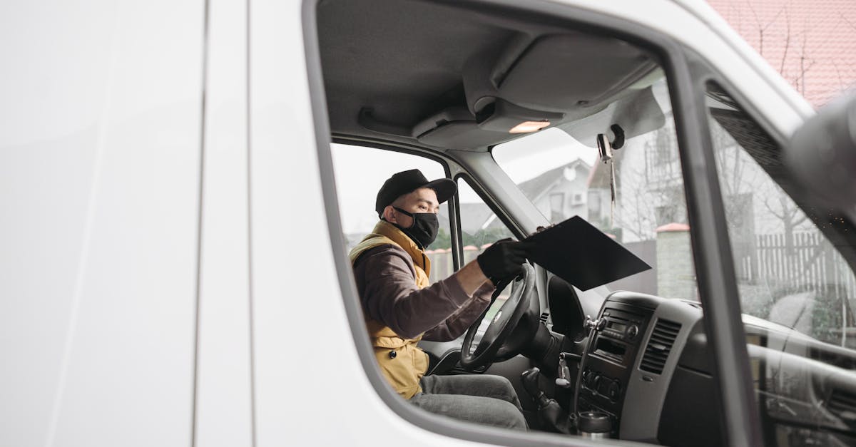 Review of the Top 2 Man Delivery Companies for Large Item Delivery